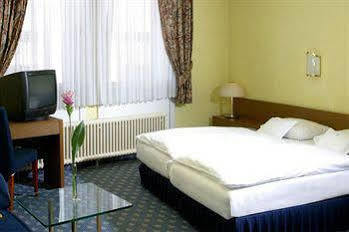 Hotel Königshof The Arthouse 3*