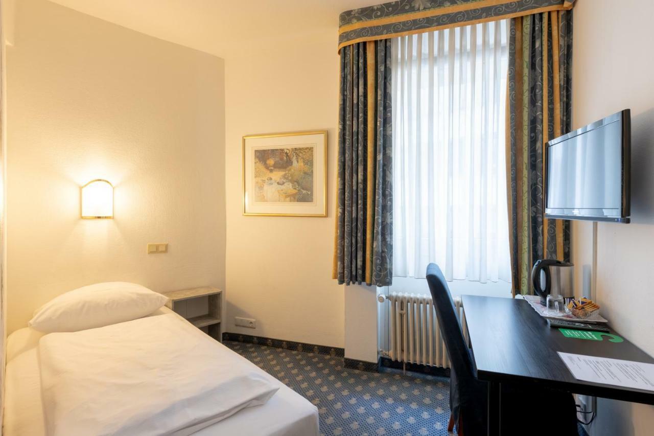 Hotel Königshof The Arthouse 3*